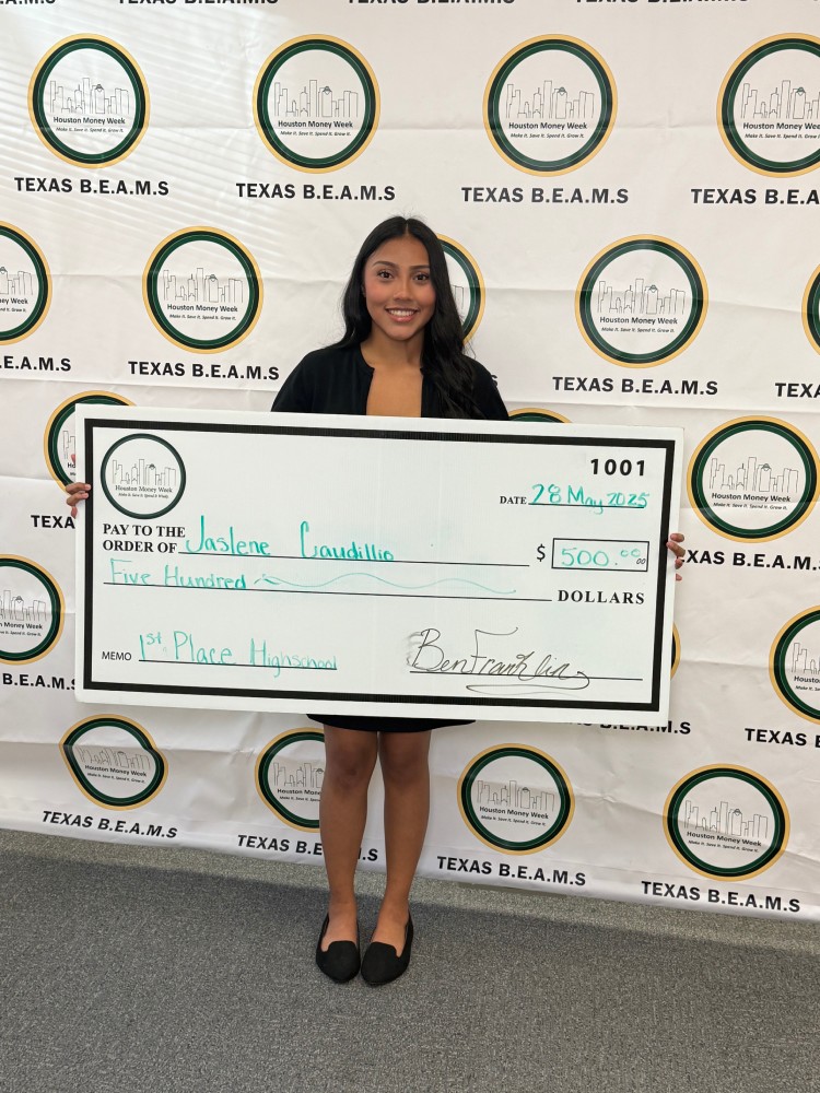 Jaslene Caudillo img (1)